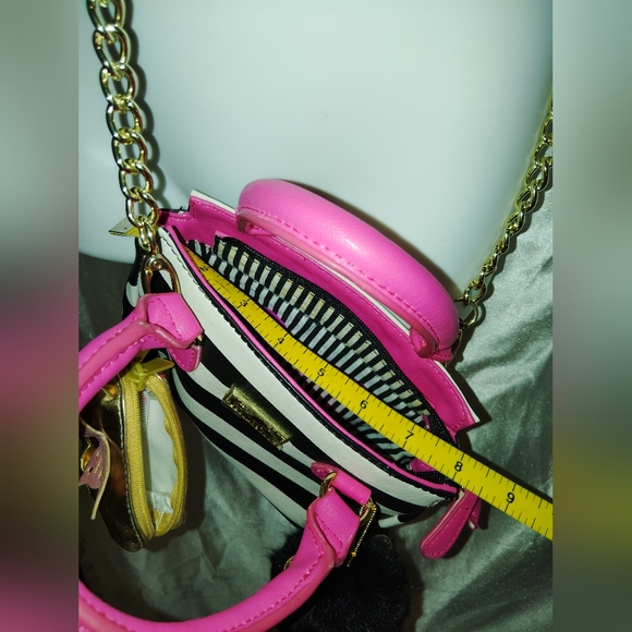 Super cute Betsey Johnson polka dot striped crossbody purse with embellishments - Picture 14 of 14